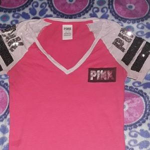 PINK- V-Neck T-shirt